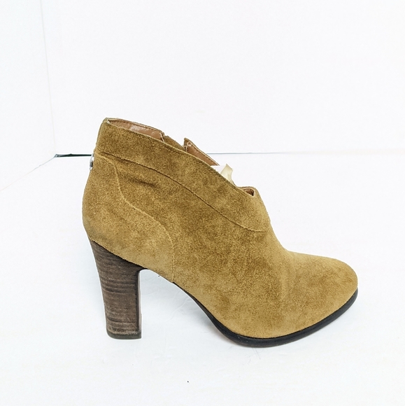 Crown vintage suede ankle boots - Picture 2 of 16
